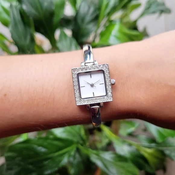 Avon Rhinestone Watch - Picture 5 of 8